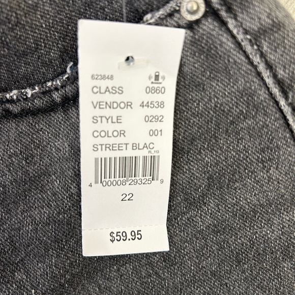 NEW PacSun Black Mom Jeans Size 22 - Picture 3 of 5